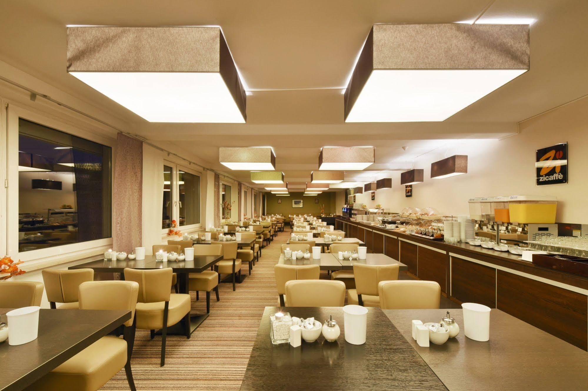 Hotel Am Karlstor Карлсруе Екстер'єр фото