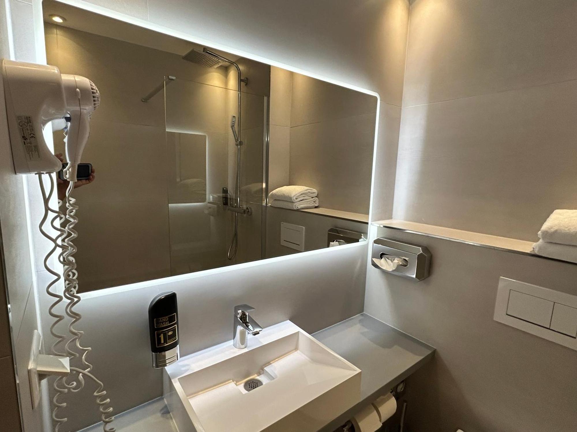 Hotel Am Karlstor Карлсруе Екстер'єр фото